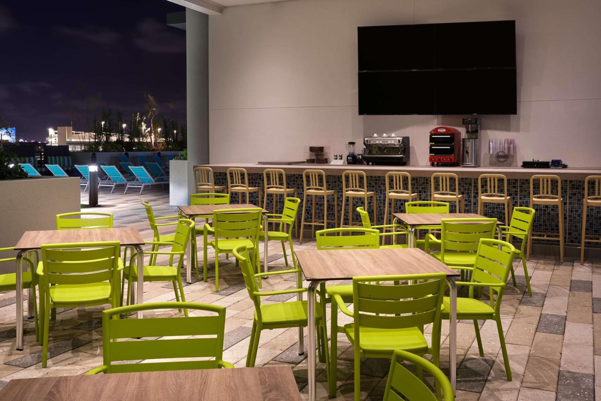 Tru By Hilton Fort Lauderdale Downtown-Flagler Village Экстерьер фото